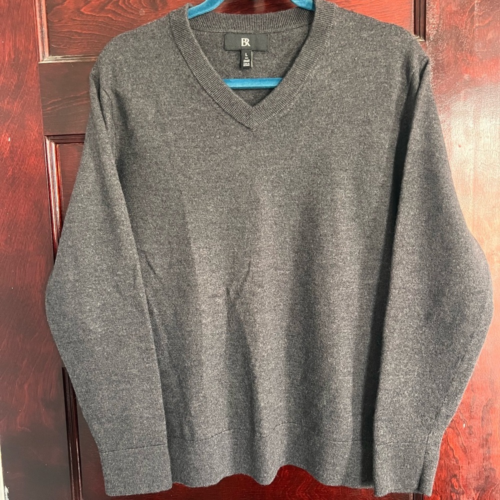 Banana Republic Men’s 100% Merino Wool V Neck Sweater Gray size Large